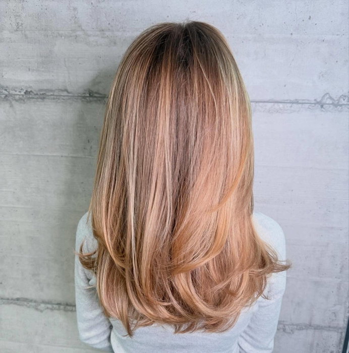 brighter! blonder! better! 🪩🤩

#painting #dialight #freienbach #coiffurenauer 